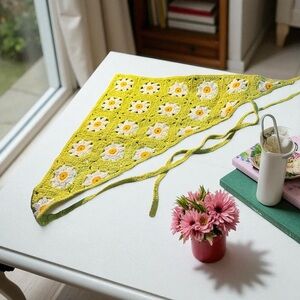 Crochet Floral Triangle Hair Scarf NWT